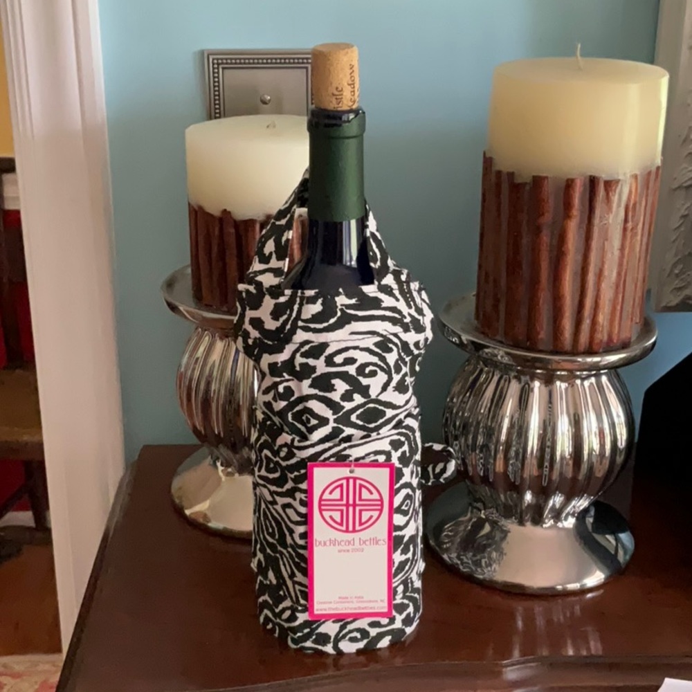 Zebra Print Wine Bottle Apron. New with tags